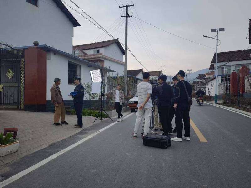凤山县TVC制作：多版本适配全渠道投放，让广告发挥最大价值！